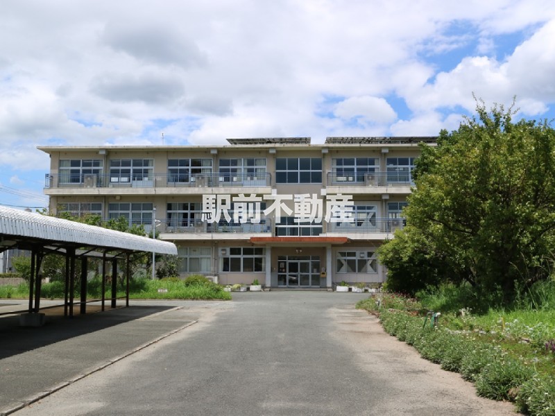 東山中学校