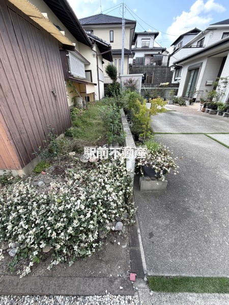 建物裏手の写真です。