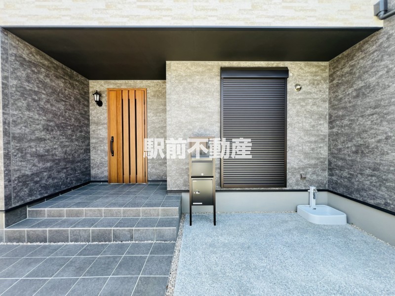 玄関アプローチ