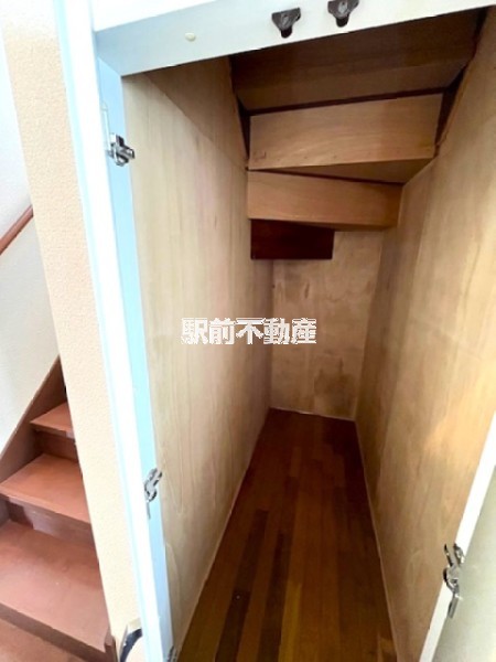 階段下収納