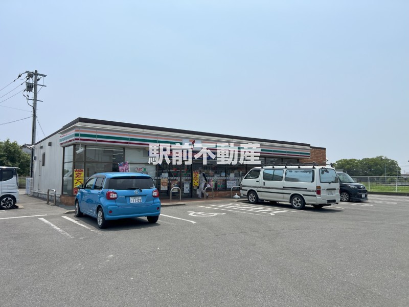 セブンイレブン犬塚店
