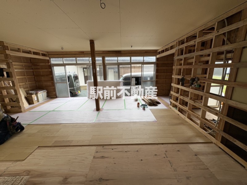 現在リフォーム工事中です。