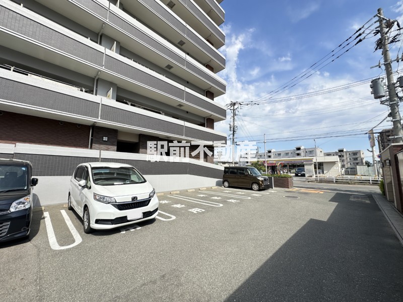 来客用駐車場5台♪