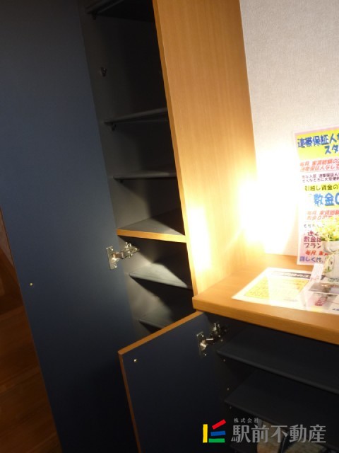シューズボックス付き