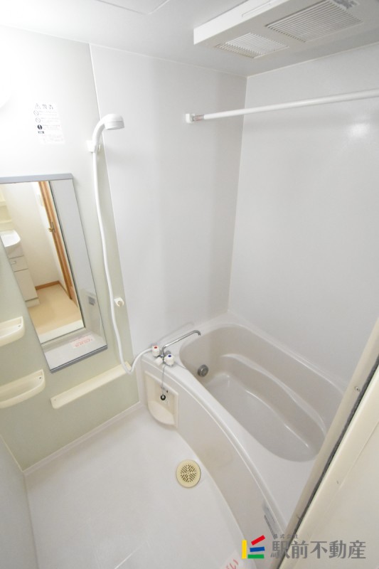 サンベールコガ D棟 駅前不動産