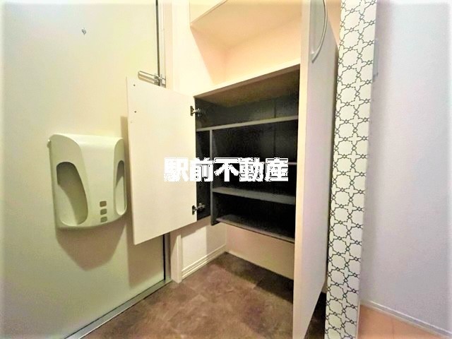 玄関収納あり