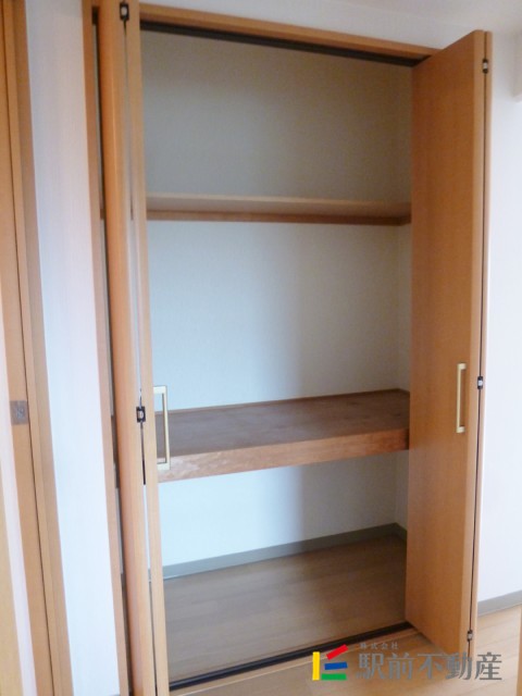 廊下にも収納有り☆