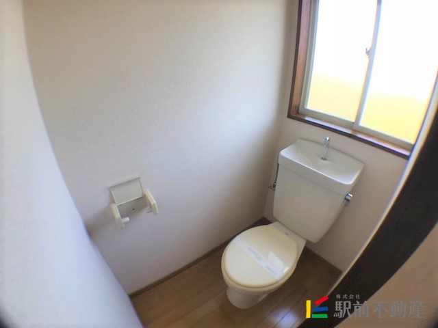 窓付きのトイレ☆