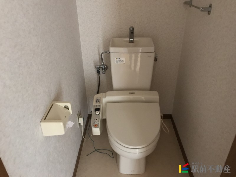 温水洗浄便座付きトイレ♪