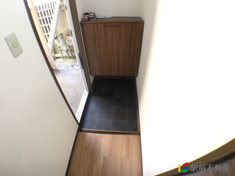 玄関広めです♪