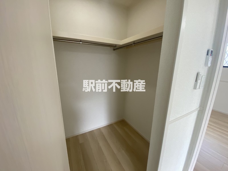 同間取り別建物