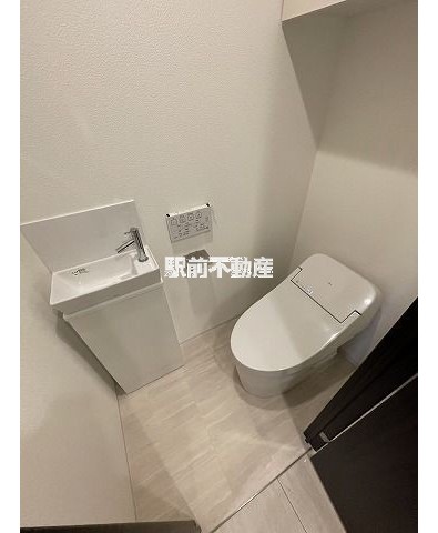 写真は別号室