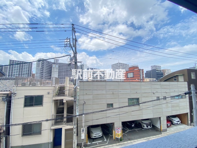 写真は別号室