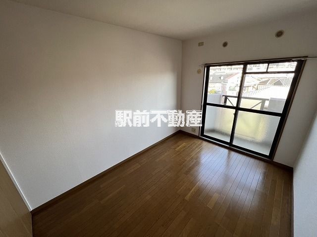 写真は別部屋