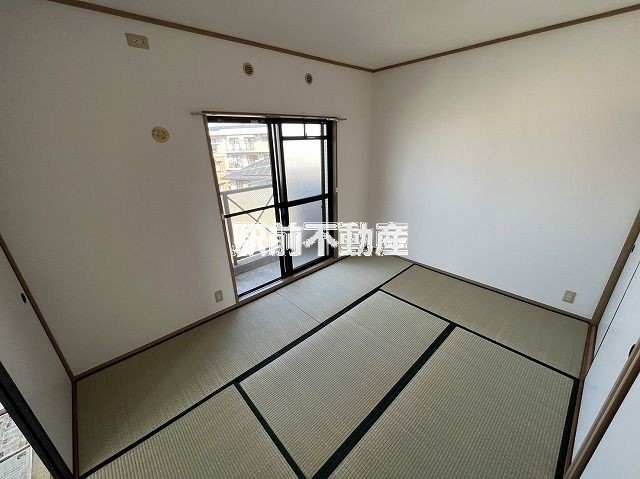 写真は別部屋