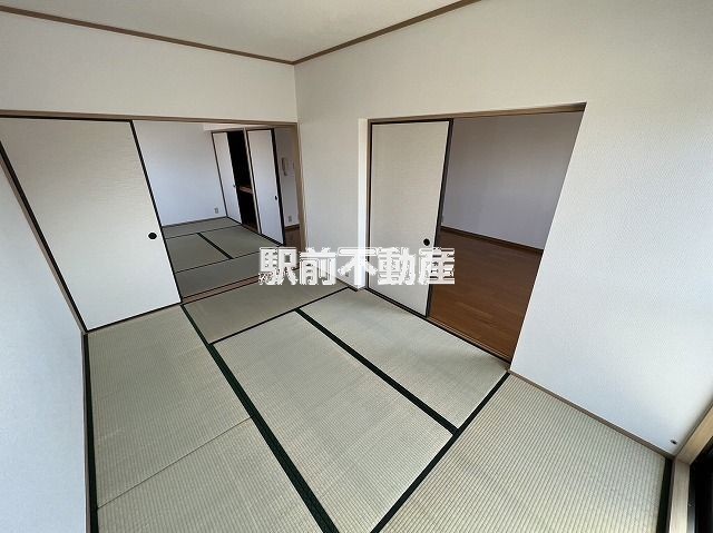 写真は別部屋