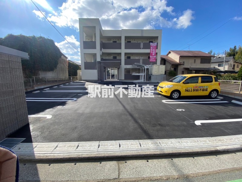 Shining・福岡県筑紫野市石崎・朝倉街道徒歩6分